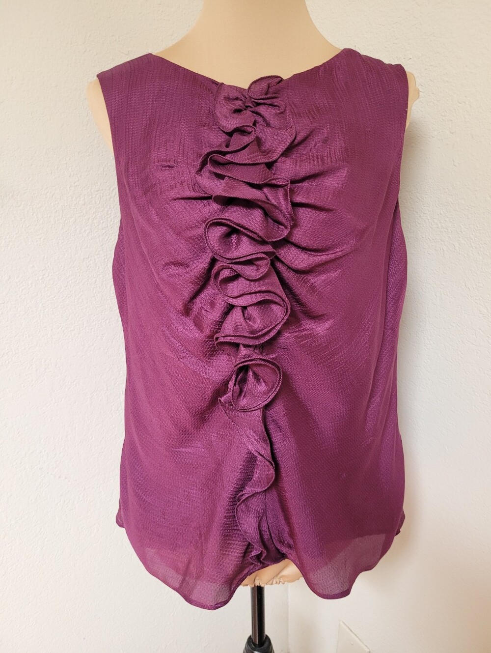 Trina Turk Plum Ruffle-Back Sleeveless Blouse